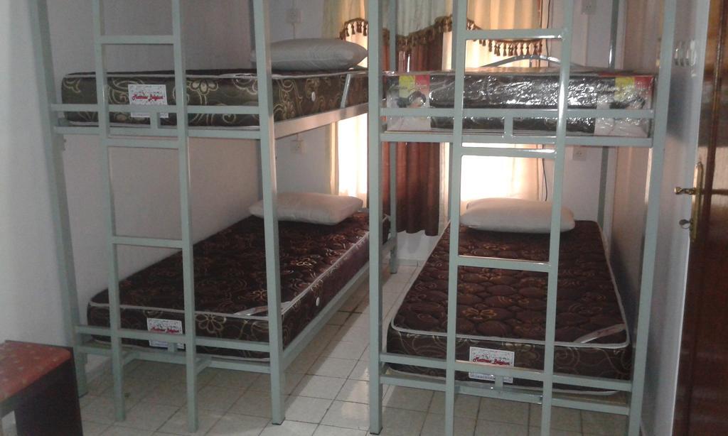 Pondok Heras Suite Джакарта Экстерьер фото